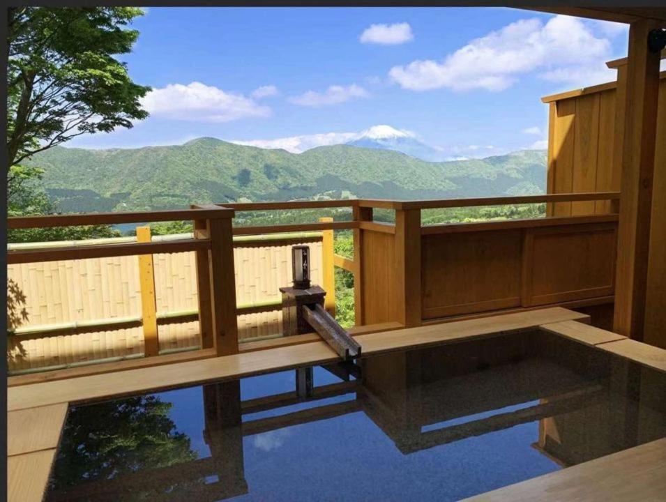Отель 箱根七福荘 Экстерьер фото